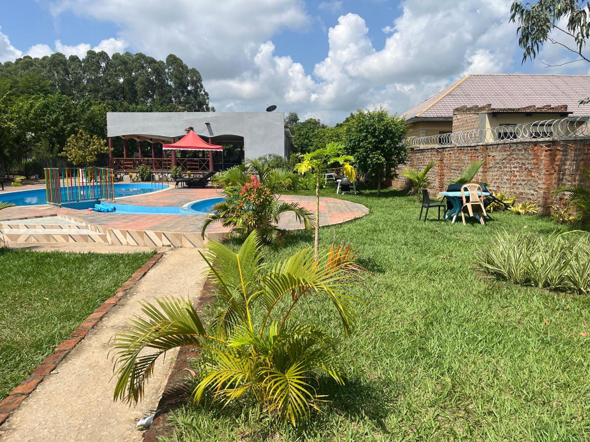 Lavic Country Resort Adjumani Dış mekan fotoğraf