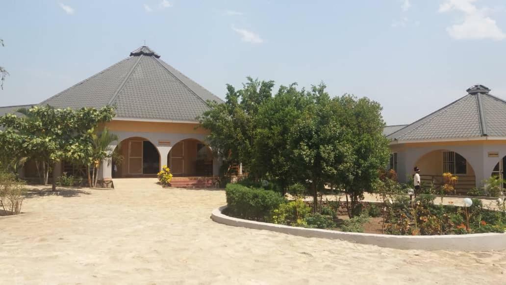 Lavic Country Resort Adjumani Dış mekan fotoğraf